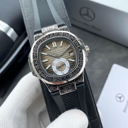 百达翡丽（Patek Philippe）鹦鹉螺系列雕刻版男士全自动机械表