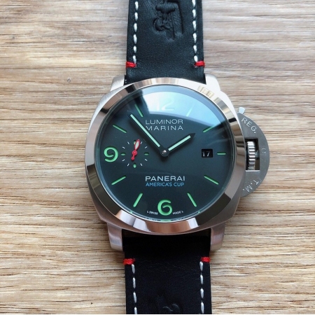 沛纳海（Panerai）LUMINOR系列男士全自动机械手表